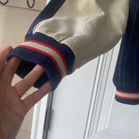 NEW YORK YANKEES COMMEMORATIVE VINTAGE JACKET SIZE LARGE EXCELLENT CONDITION! - Picture 4 of 10